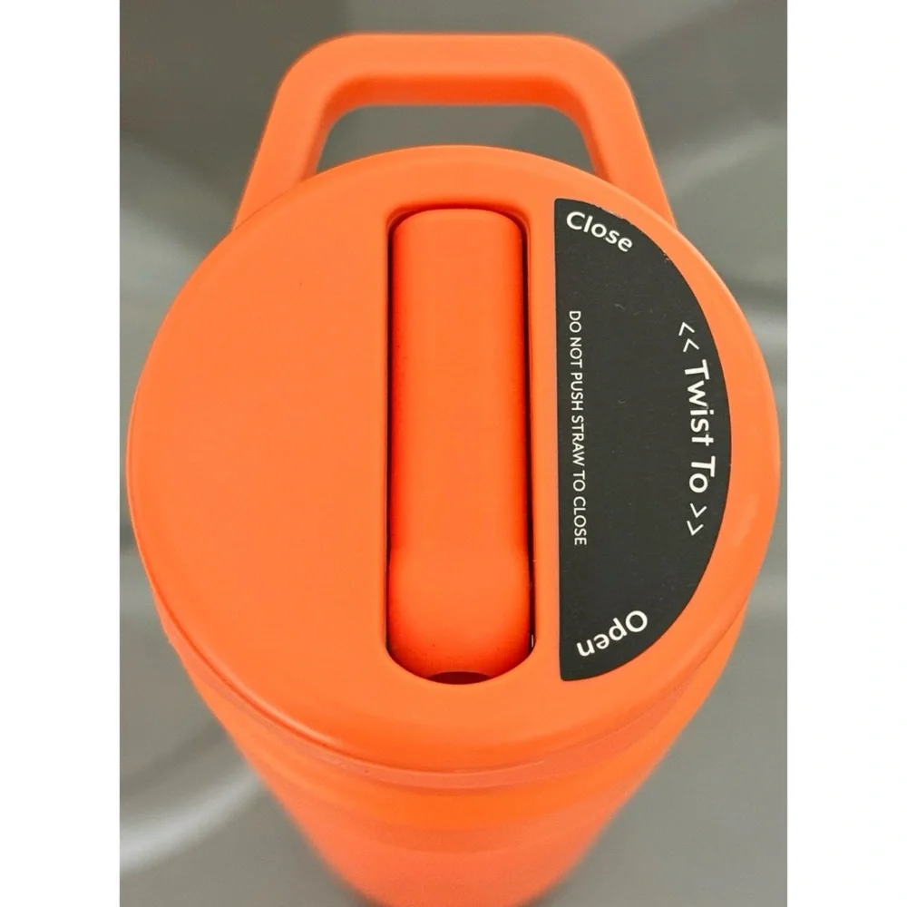BruMate Rotera 25oz‎ Water Bottle, PAPAYA